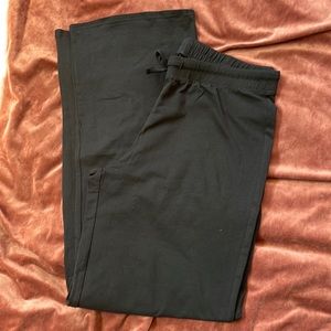 NWOT Pact Organics thin black lounge pants Medium